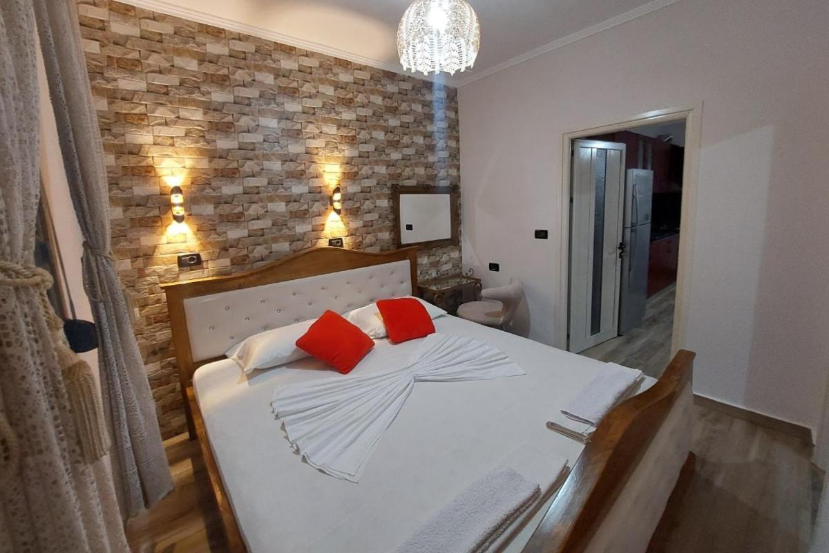 Villa Heljos Apartaments Vlorë Екстериор снимка