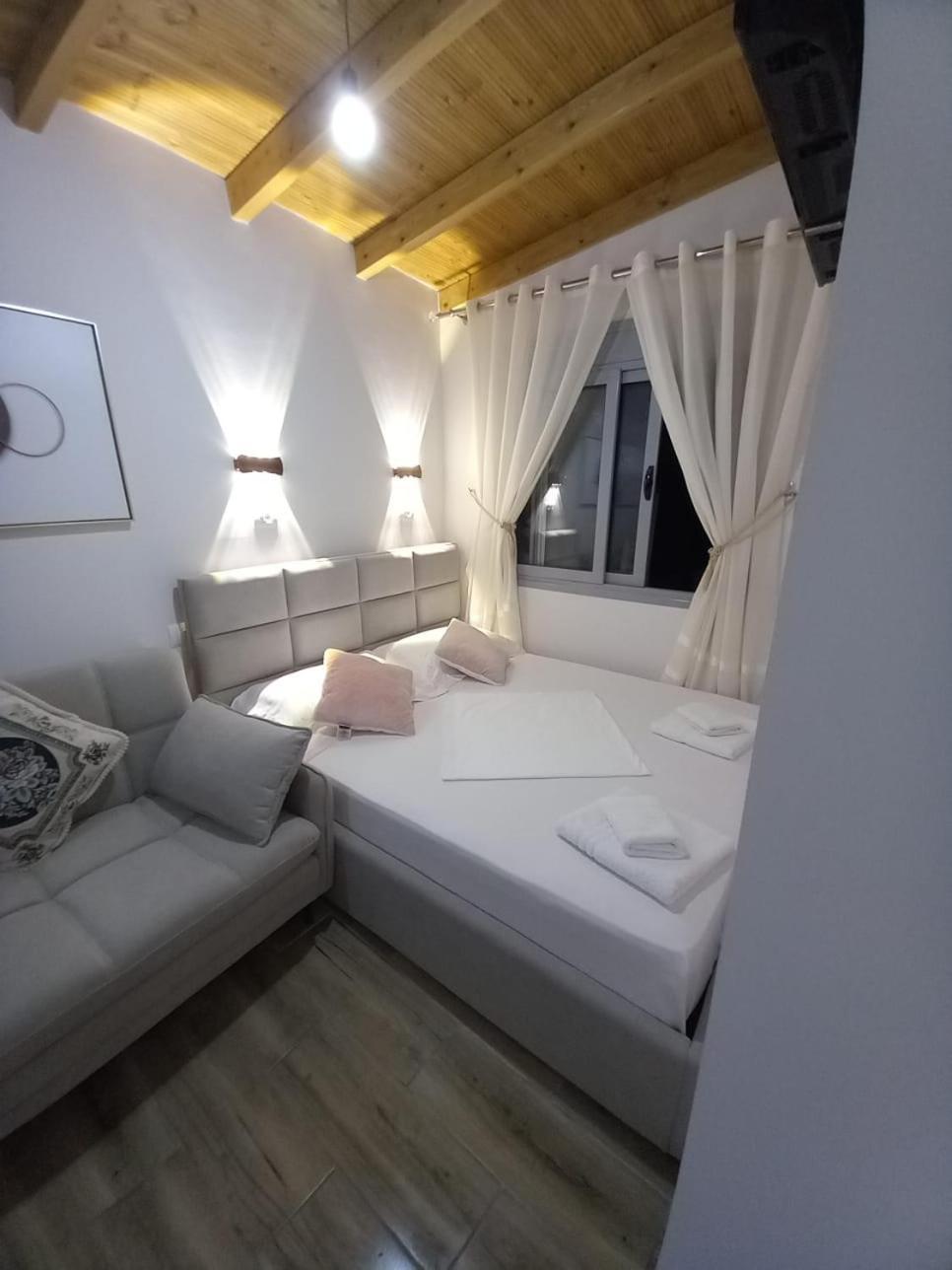 Villa Heljos Apartaments Vlorë Екстериор снимка