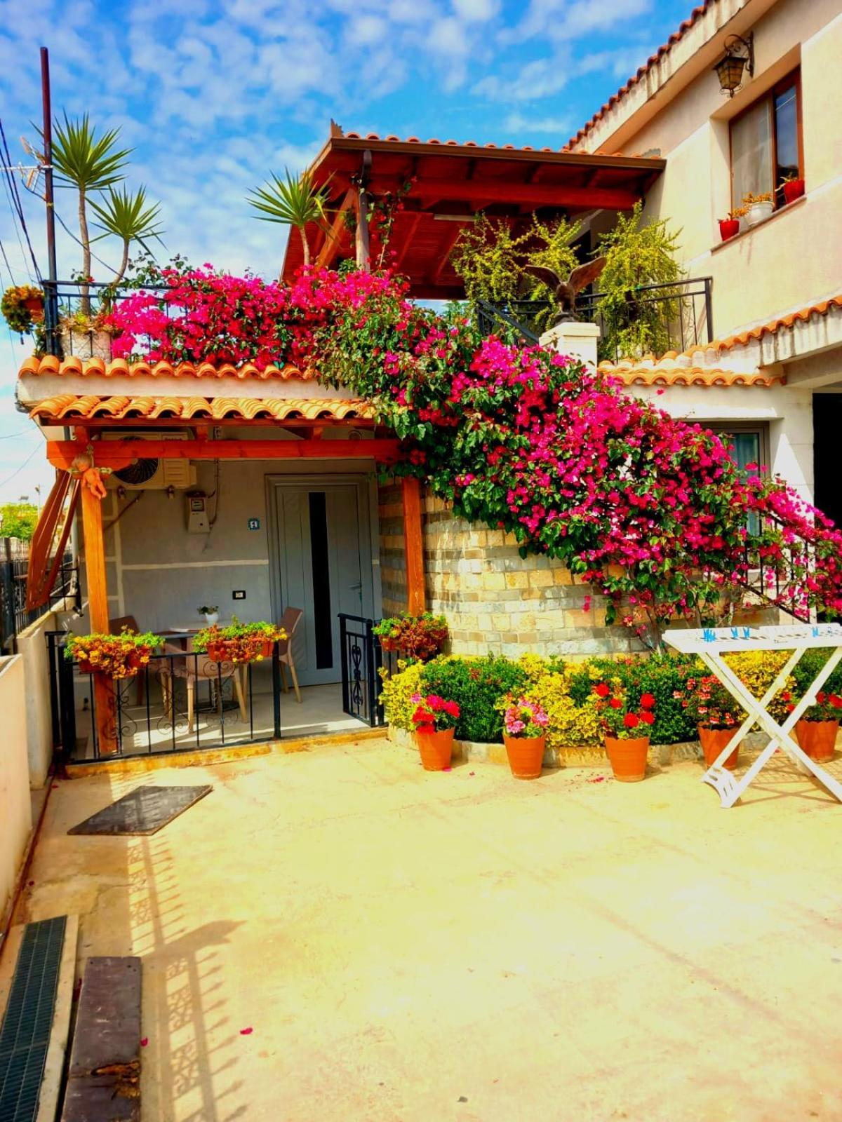Villa Heljos Apartaments Vlorë Екстериор снимка